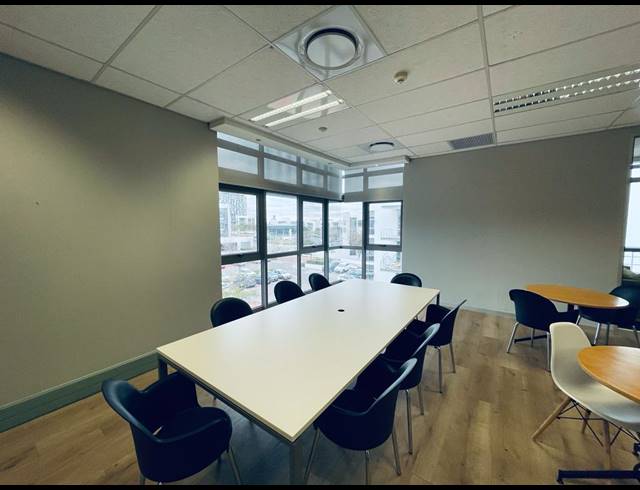 874M² OFFICE TO LET IN WATERFALL